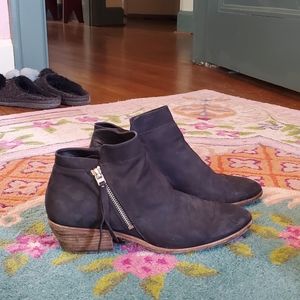 Sam Edelman size 10 Booties